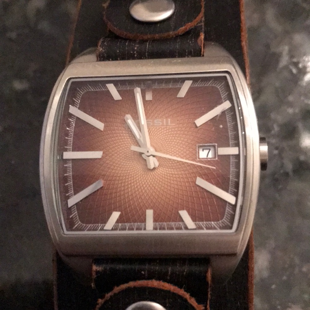 Fossil Watch - Picture 2 of 2